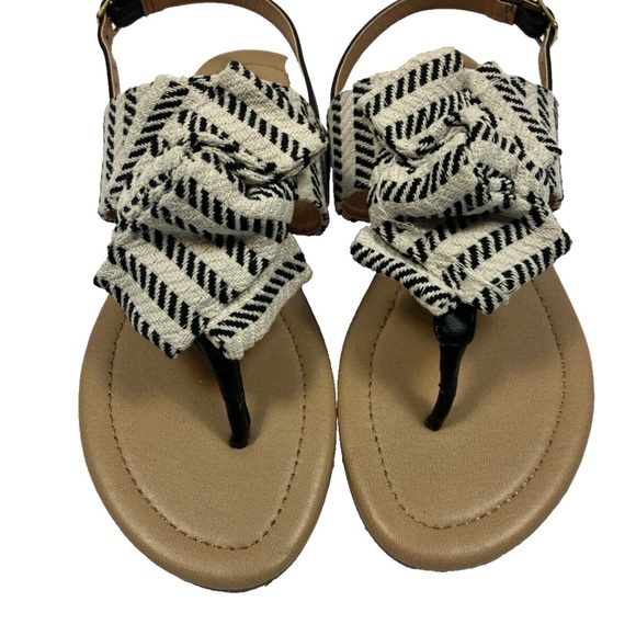 Qupid Striped Black and White Women's Sandals Size 8.5 - Picture 1 of 7